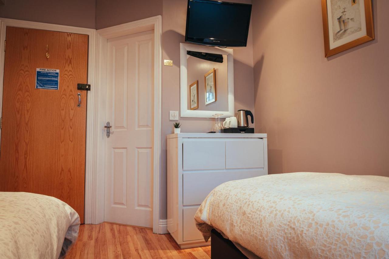 פורטראש Aaranmore Lodge Guest House חדר תמונה